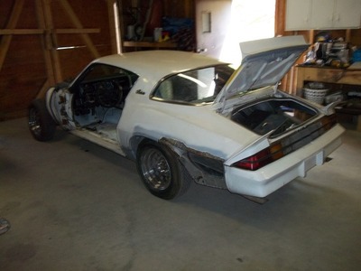 Camaro moved into friends workshop for restoration