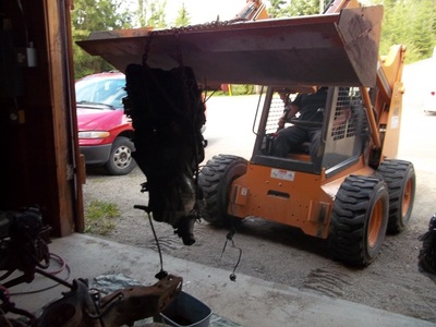 Pulling motor and transmission with the bobcat